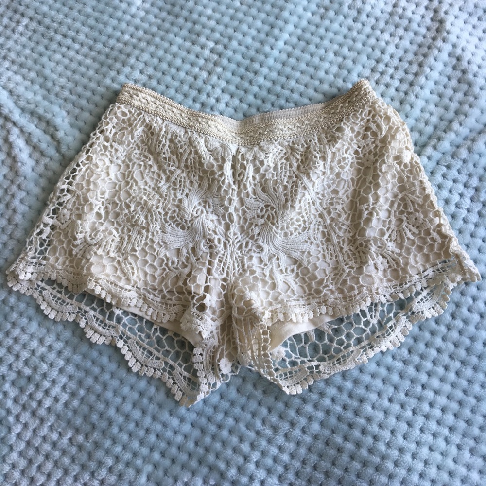 cream colored lace shorts